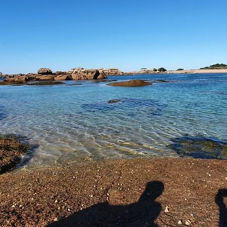 Appartement Avec Terrasse Proche Plages Et Sentiers De Randonnee Perros-Guirec Exterior photo
