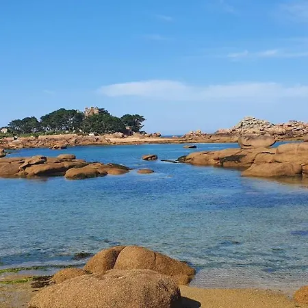 Appartement Avec Terrasse Proche Plages Et Sentiers De Randonnee Perros-Guirec Exterior photo